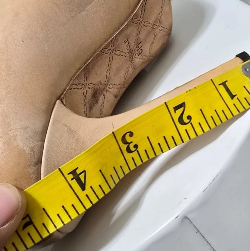 L.A.M.B Open Toe Tan Heels Leather Stilletos Sandals Women's Shoe Size 8M